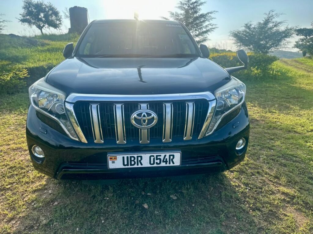 luxury land cruiser car rental Uganda