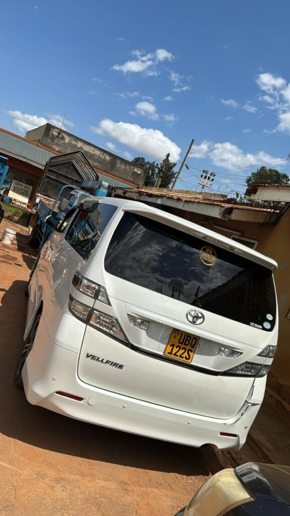  Luxury 4x4 van car hire Uganda