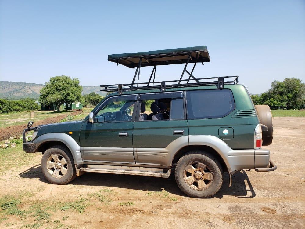 Toyota Land Cruiser With a pop up roof- Uganda